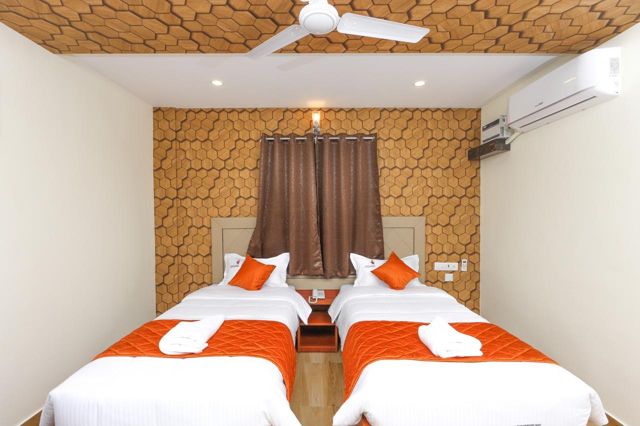 Bed and Breakfast Royal Grand Tambaram Exterior foto