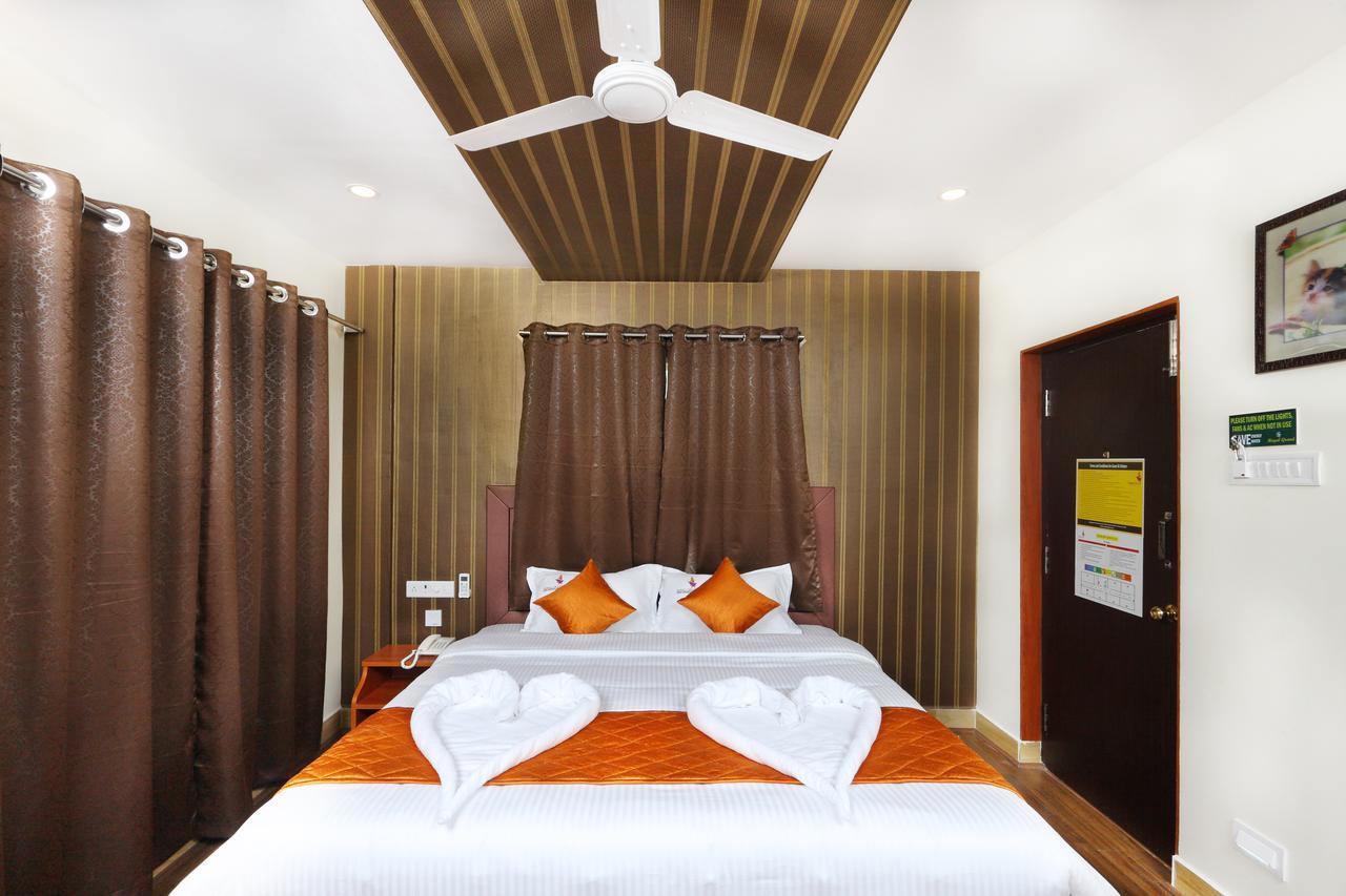 Bed and Breakfast Royal Grand Tambaram Exterior foto